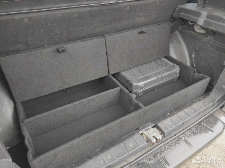 Органайзер-ящик с фальшполом LADA niva