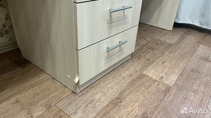 Стол письменный для двоих