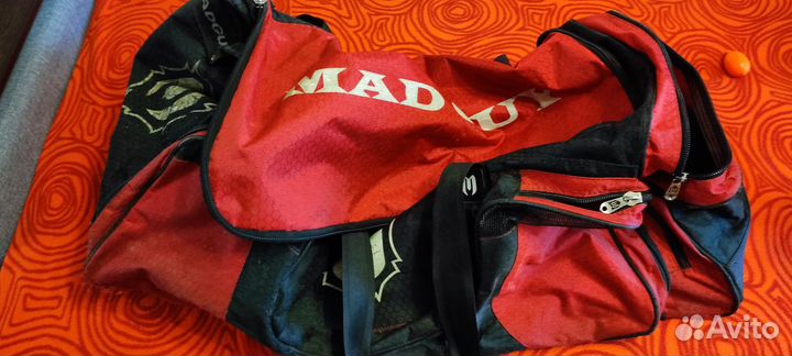 Продам хоккейную экипировку