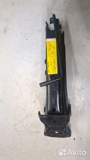 Домкрат Mazda 2, 2003