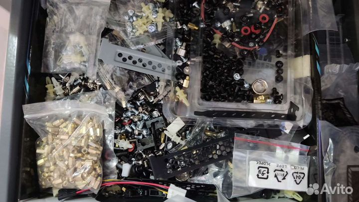 Крепеж компьютерный