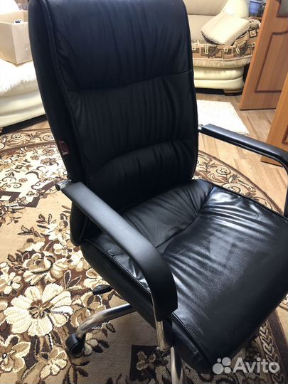 Компьютерное кресло руководителя бу