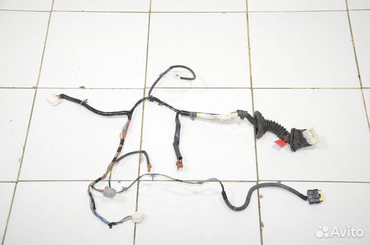 Проводка двери задняя правая Infiniti Qx56 JA60