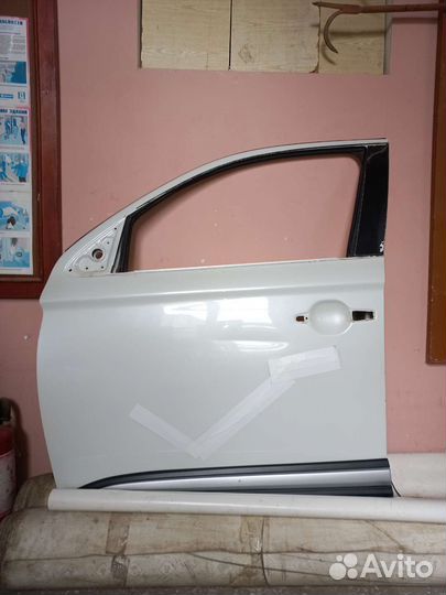 Дверь передняя левая mitsubishi outlander 3
