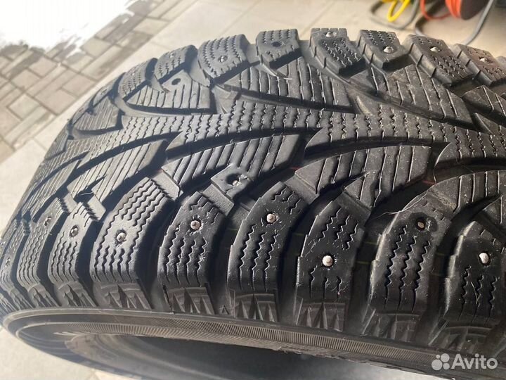 Hankook Winter I'Pike 215/65 R17
