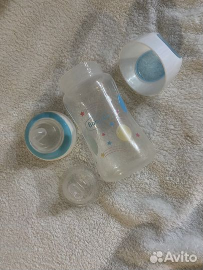 Бутылочкa Baby Go антиколиковая 0+, 270 мл. Новая