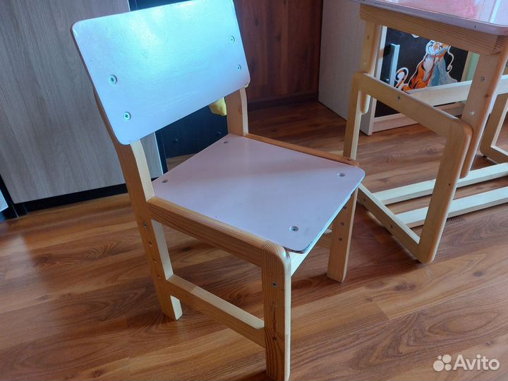 Детский стол и стул