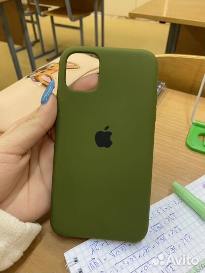 Чехол на iPhone 11