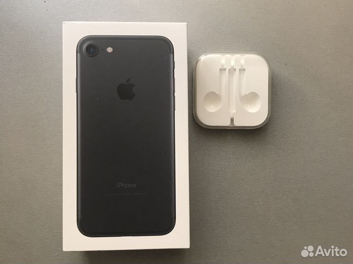 Коробки от,iPhone 7