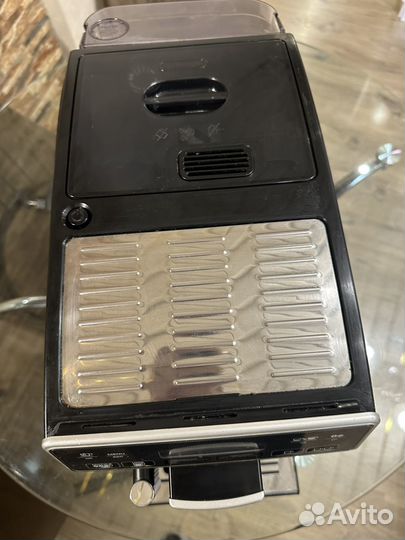 Кофемашина delonghi