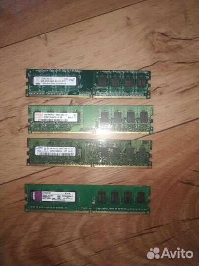 Оперативная память ddr2 4 планки по 1гб