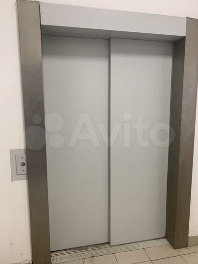 Машиноместо, 24 м²
