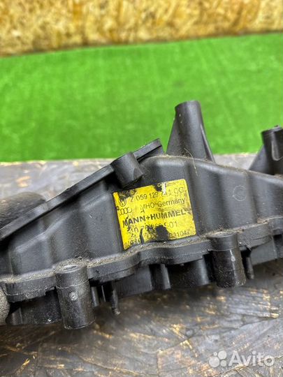 Впускной коллектор левый Audi Q7 4L 3.0 BUG