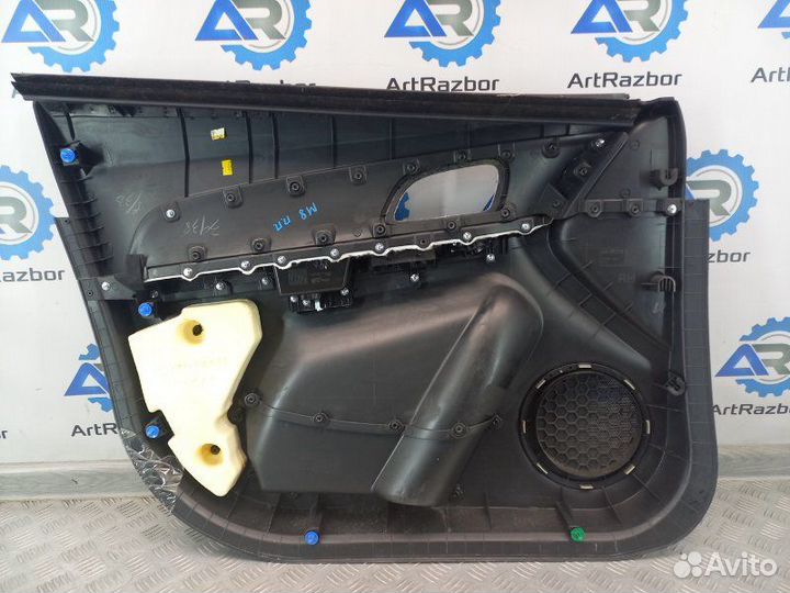 Обшивка двери передней правой Chevrolet Cruze 1