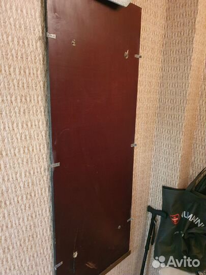 Зеркало настенное