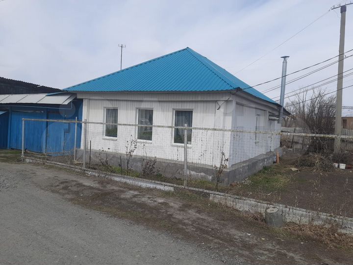 Дом 58 м² на участке 9 сот.