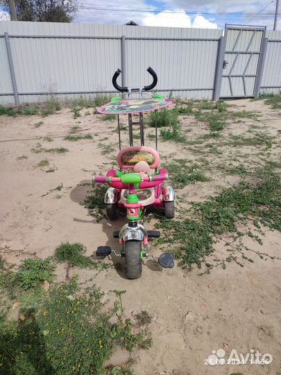 Детский велосипед с ручкой