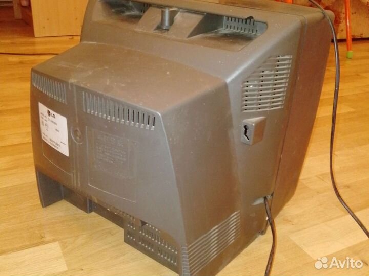 Телевизор LG 37см