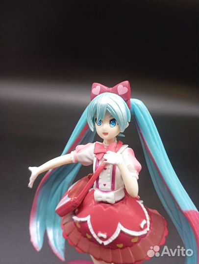 Аниме фигурка hatsune Miku