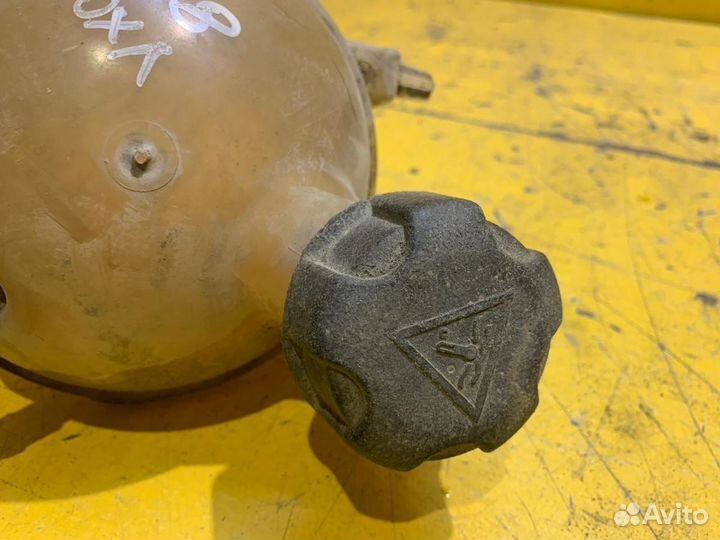 Бачок расширительный Peugeot 308 2007-2011