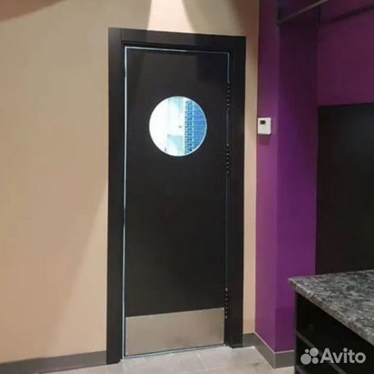 Двери маятниковые одностворчатые и двустворчатые