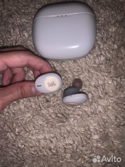 Беспроводные наушники