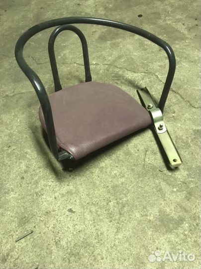 Детское сиденье на раму велосипеда