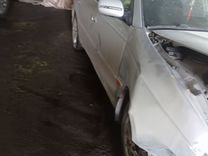 Toyota Avensis 1.6 MT, 2002, битый, 355 940 км, с пробегом, цена 200 000 руб.