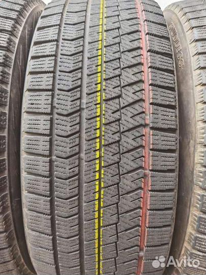 Bridgestone Blizzak VRX2 235/45 R18 94Q