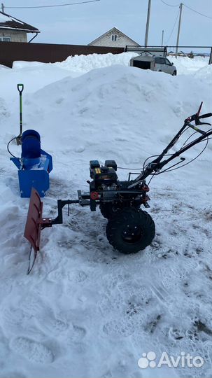 Мотоблок снегоуборщик