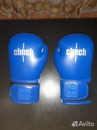 Боксерские перчатки, шлем, ракушка clinch