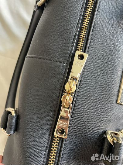 Сумка dkny Black Leather Zip Boston Bag