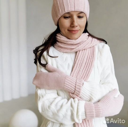 Комплект (шапка, варежки, шарф)