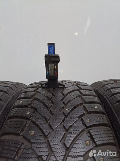 Formula Ice 215/55 R17
