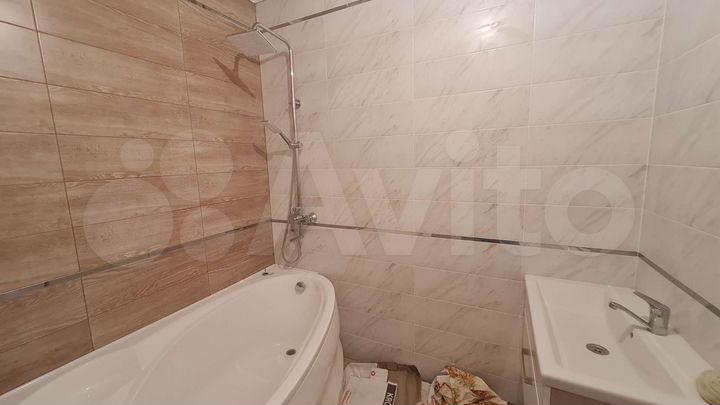 3-к. квартира, 79 м², 22/25 эт.