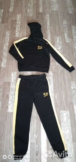 Спортивный костюм