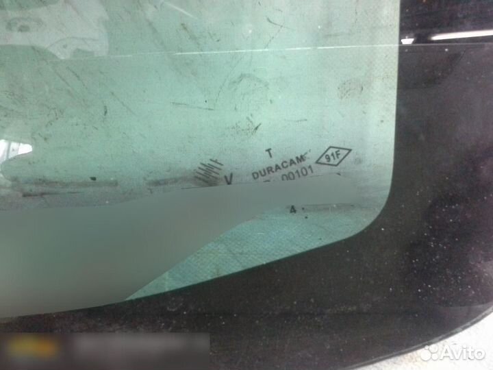 Стекло кузовное глухое правое Nissan Terrano (D10)