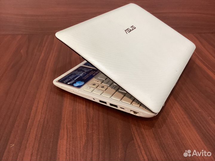Нетбук Asus Eee PC 1015BX