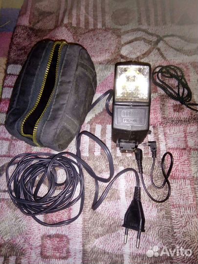 Фотовспышка Зоркий-4