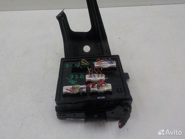 Б/У Б/У Блок предохранителей (моторный отсек)