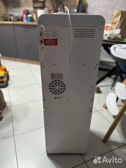 Кулер для воды