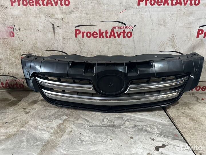 Решетка радиатора Toyota Corolla E150 2008