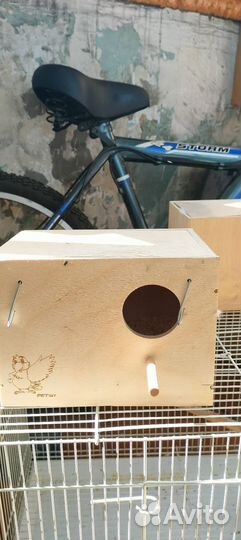 Гнездовой домик для попугаев