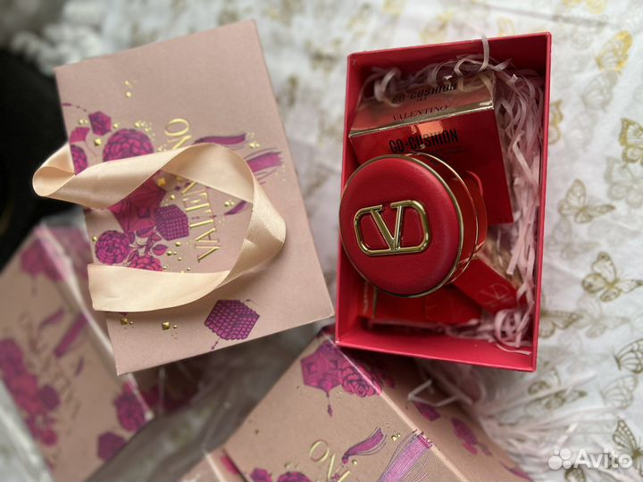 Valentino кушон помада подарочный набор