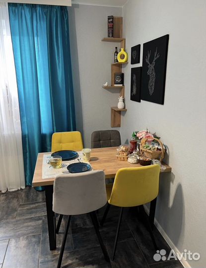 Полка угловая