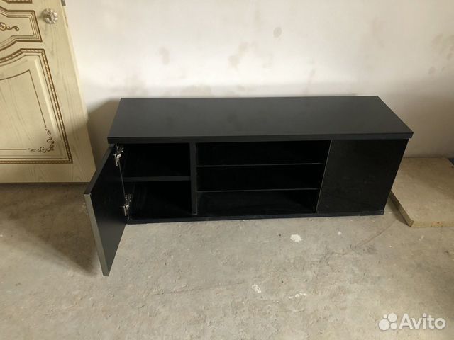 Тумба под телевизор