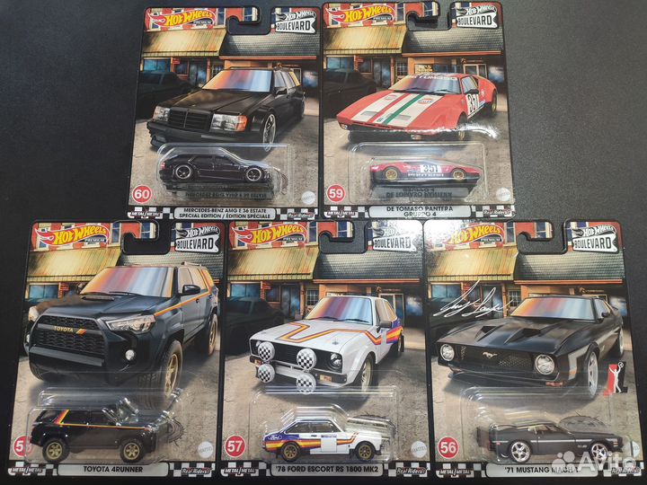 Hot Wheels Premium Boulevard 2022 года Mix №4