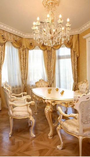 4-к. квартира, 138 м², 4/7 эт.