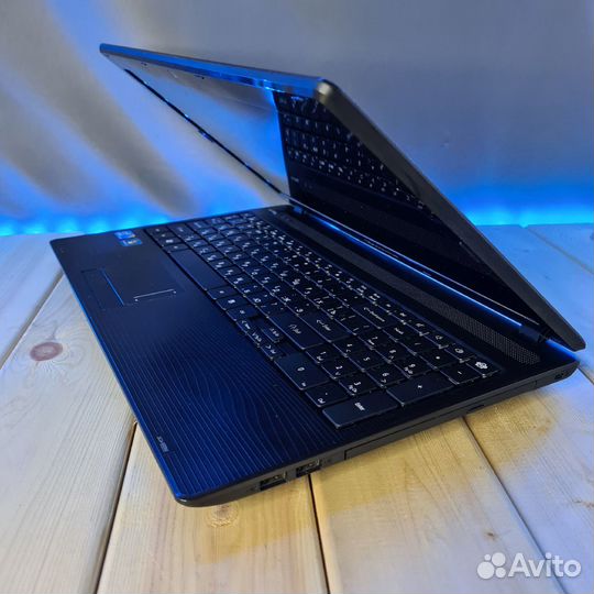 Ноутбук Packard Bell PEW91