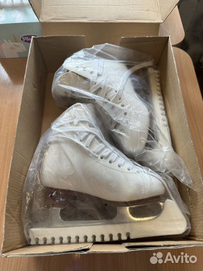 Коньки фигурные